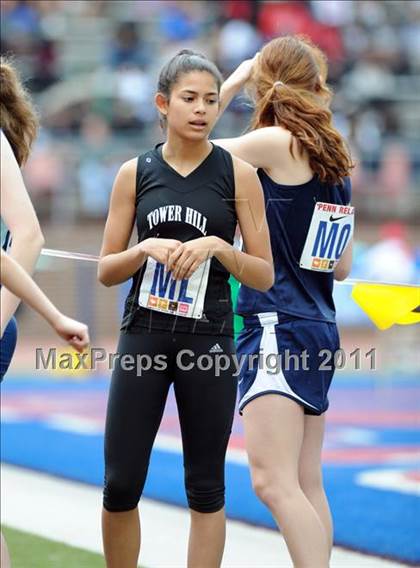 Thumbnail 1 in 117th Penn Relays (Girls 4x100m Small School Heats 25-37)  photogallery.