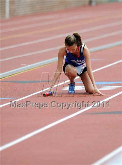 Thumbnail 1 in 117th Penn Relays (Girls 4x100m Small School Heats 25-37)  photogallery.