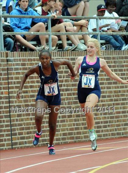 Thumbnail 3 in 117th Penn Relays (Girls 4x100m Small School Heats 25-37)  photogallery.