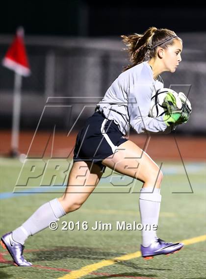 Thumbnail 3 in Foothill vs. San Ramon Valley (CIF NCS D1 Quarterfinal) photogallery.
