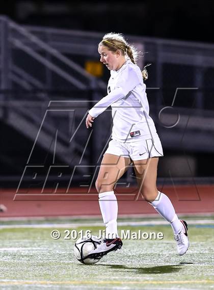 Thumbnail 3 in Foothill vs. San Ramon Valley (CIF NCS D1 Quarterfinal) photogallery.