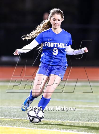 Thumbnail 2 in Foothill vs. San Ramon Valley (CIF NCS D1 Quarterfinal) photogallery.