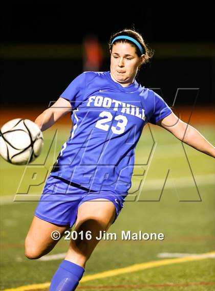 Thumbnail 1 in Foothill vs. San Ramon Valley (CIF NCS D1 Quarterfinal) photogallery.