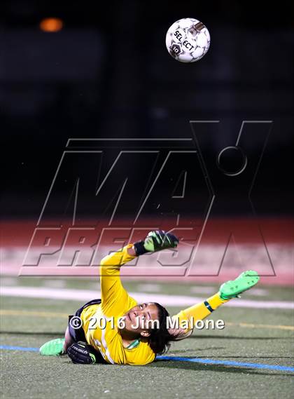 Thumbnail 1 in Foothill vs. San Ramon Valley (CIF NCS D1 Quarterfinal) photogallery.