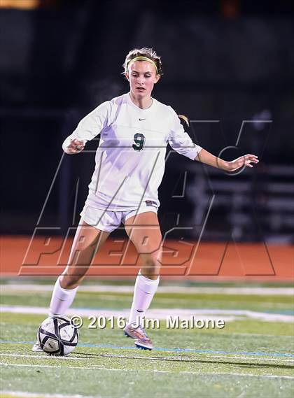 Thumbnail 2 in Foothill vs. San Ramon Valley (CIF NCS D1 Quarterfinal) photogallery.