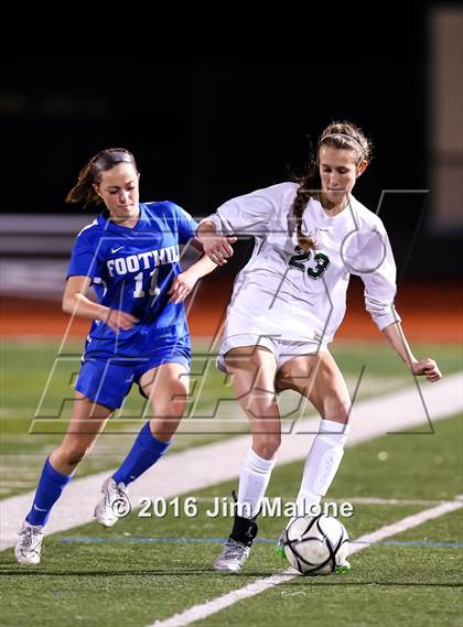 Thumbnail 1 in Foothill vs. San Ramon Valley (CIF NCS D1 Quarterfinal) photogallery.