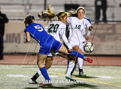 Thumbnail 1 in Foothill vs. San Ramon Valley (CIF NCS D1 Quarterfinal) photogallery.