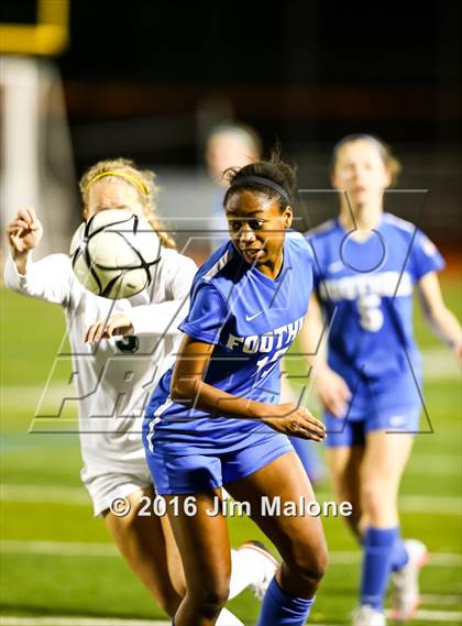 Thumbnail 2 in Foothill vs. San Ramon Valley (CIF NCS D1 Quarterfinal) photogallery.