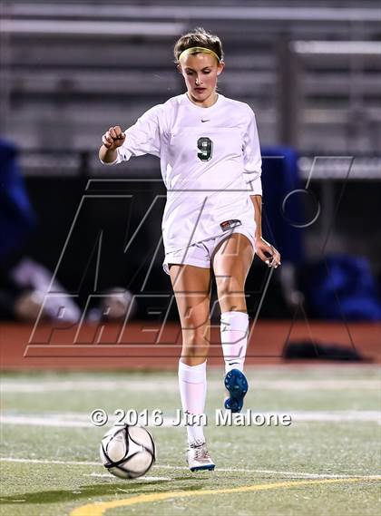 Thumbnail 3 in Foothill vs. San Ramon Valley (CIF NCS D1 Quarterfinal) photogallery.