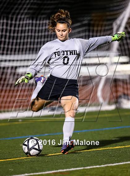 Thumbnail 1 in Foothill vs. San Ramon Valley (CIF NCS D1 Quarterfinal) photogallery.