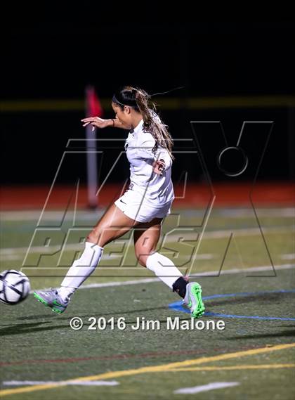 Thumbnail 3 in Foothill vs. San Ramon Valley (CIF NCS D1 Quarterfinal) photogallery.