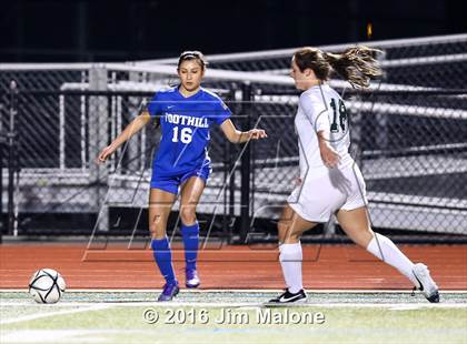 Thumbnail 2 in Foothill vs. San Ramon Valley (CIF NCS D1 Quarterfinal) photogallery.