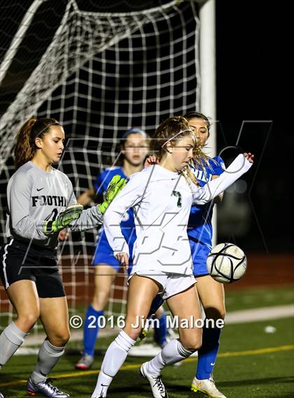 Thumbnail 2 in Foothill vs. San Ramon Valley (CIF NCS D1 Quarterfinal) photogallery.