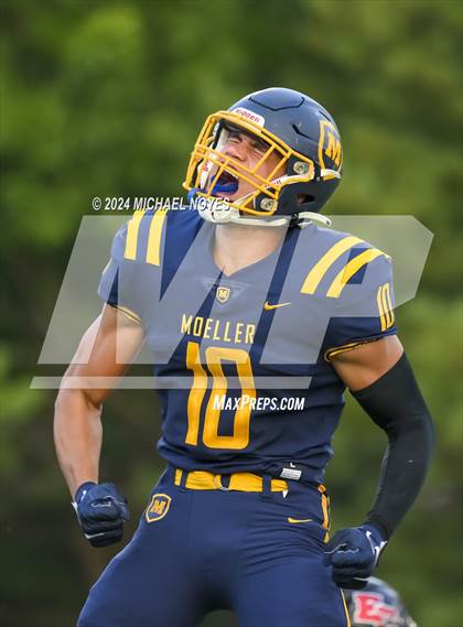 Thumbnail 2 in East Central @ Archbishop Moeller photogallery.