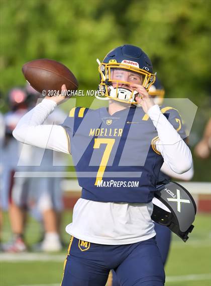 Thumbnail 1 in East Central @ Archbishop Moeller photogallery.