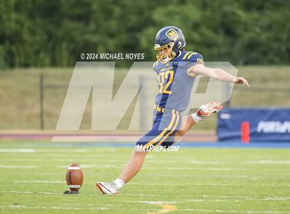 Thumbnail 3 in East Central @ Archbishop Moeller photogallery.