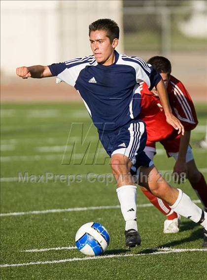 Thumbnail 1 in Beyer @ Downey photogallery.
