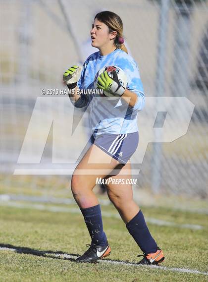Thumbnail 3 in Truckee vs. Boulder City (NIAA 3A Semifinal) photogallery.
