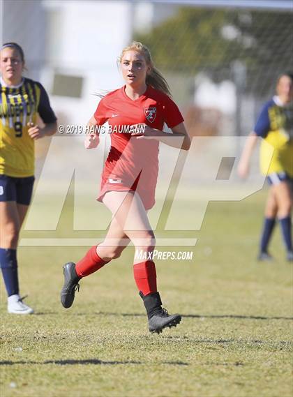 Thumbnail 2 in Truckee vs. Boulder City (NIAA 3A Semifinal) photogallery.