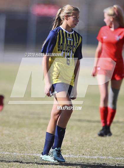 Thumbnail 2 in Truckee vs. Boulder City (NIAA 3A Semifinal) photogallery.