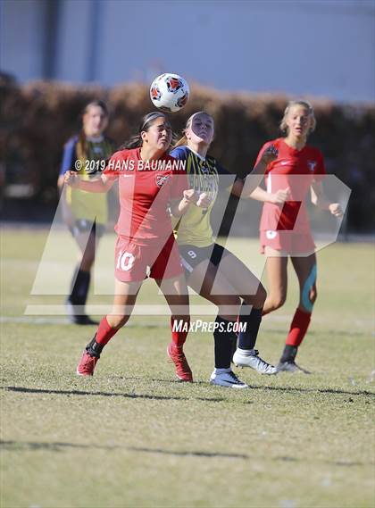 Thumbnail 2 in Truckee vs. Boulder City (NIAA 3A Semifinal) photogallery.