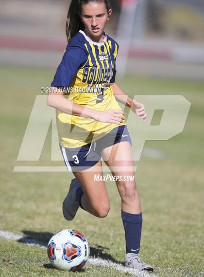 Thumbnail 2 in Truckee vs. Boulder City (NIAA 3A Semifinal) photogallery.