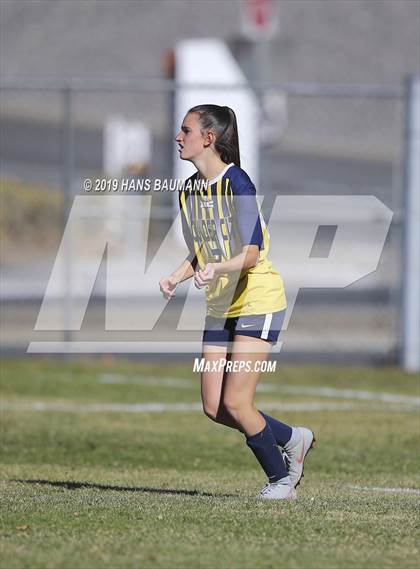 Thumbnail 1 in Truckee vs. Boulder City (NIAA 3A Semifinal) photogallery.