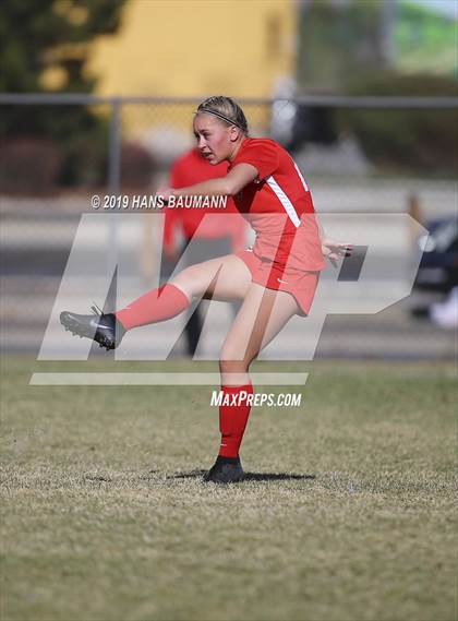 Thumbnail 1 in Truckee vs. Boulder City (NIAA 3A Semifinal) photogallery.
