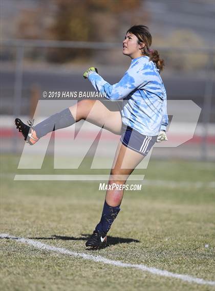 Thumbnail 3 in Truckee vs. Boulder City (NIAA 3A Semifinal) photogallery.