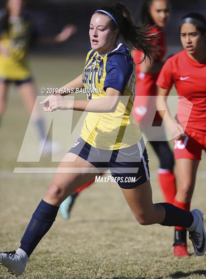Thumbnail 1 in Truckee vs. Boulder City (NIAA 3A Semifinal) photogallery.