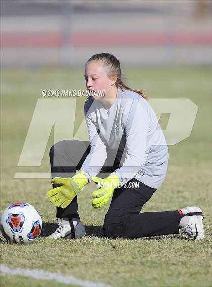 Thumbnail 3 in Truckee vs. Boulder City (NIAA 3A Semifinal) photogallery.