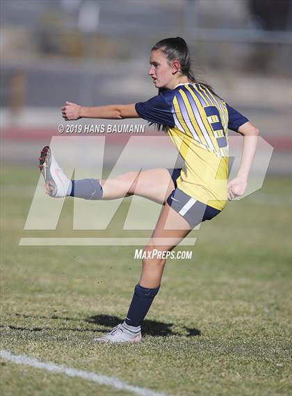 Thumbnail 3 in Truckee vs. Boulder City (NIAA 3A Semifinal) photogallery.