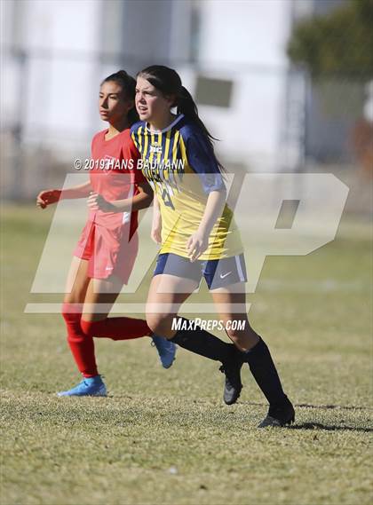 Thumbnail 3 in Truckee vs. Boulder City (NIAA 3A Semifinal) photogallery.