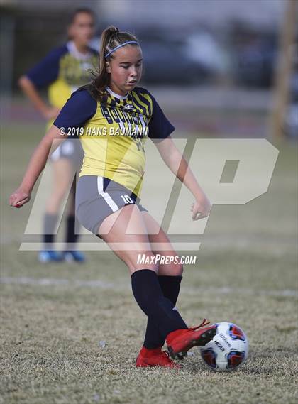 Thumbnail 1 in Truckee vs. Boulder City (NIAA 3A Semifinal) photogallery.