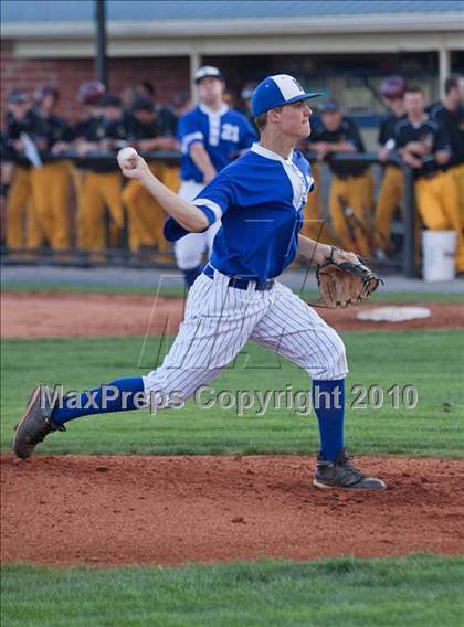 Thumbnail 3 in Science Hill @ Bearden (Kesslers Classic) photogallery.