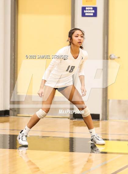 Thumbnail 3 in Notre Dame vs. Archbishop Mitty (Spikefest 1) photogallery.