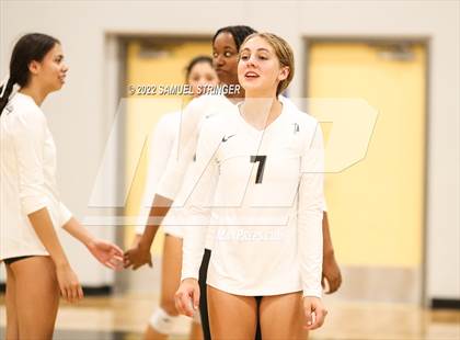 Thumbnail 1 in Notre Dame vs. Archbishop Mitty (Spikefest 1) photogallery.