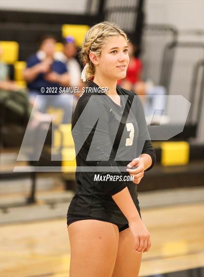 Thumbnail 2 in Notre Dame vs. Archbishop Mitty (Spikefest 1) photogallery.
