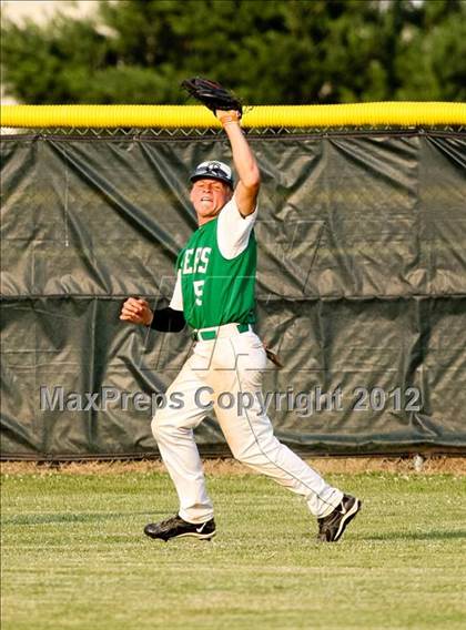 Thumbnail 1 in Triton Central vs Scecina Memorial (IHSAA 2A Sectional Final) photogallery.