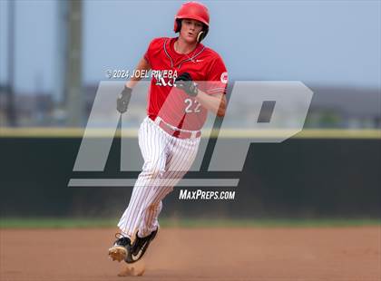 Thumbnail 1 in Katy @ Seven Lakes photogallery.