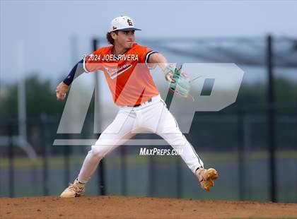 Thumbnail 3 in Katy @ Seven Lakes photogallery.
