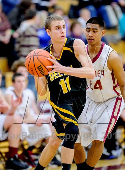 Thumbnail 1 in Del Oro vs Whitney (Whitney Christmas Classic) photogallery.