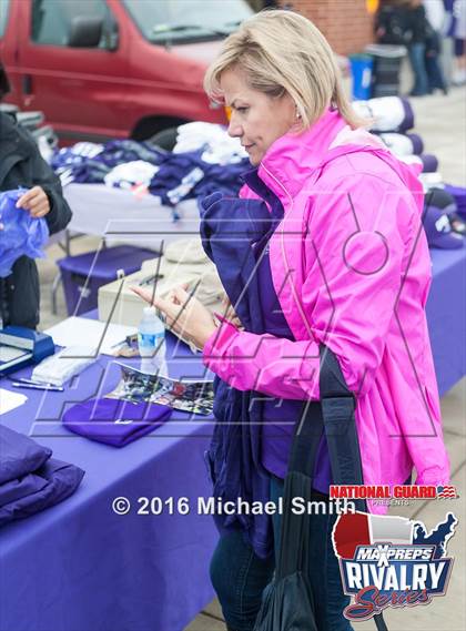 Thumbnail 2 in Gonzaga vs. St. John's (2015 MaxPreps Rivalry Series) photogallery.