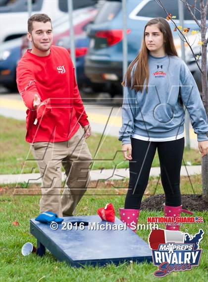 Thumbnail 1 in Gonzaga vs. St. John's (2015 MaxPreps Rivalry Series) photogallery.
