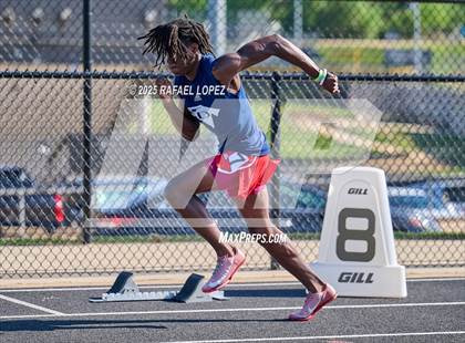 Thumbnail 2 in UIL 6A Track & Field Area 13&14 (400M) photogallery.