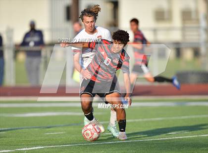 Thumbnail 3 in Bridgeland vs. MacArthur (UIL 6A Regional Quarterfinal Playoff) photogallery.