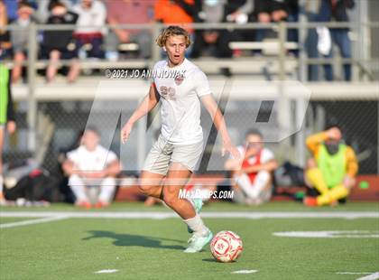 Thumbnail 2 in Bridgeland vs. MacArthur (UIL 6A Regional Quarterfinal Playoff) photogallery.