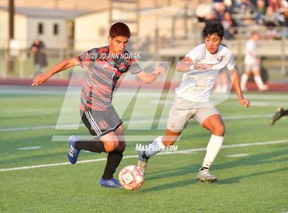 Thumbnail 2 in Bridgeland vs. MacArthur (UIL 6A Regional Quarterfinal Playoff) photogallery.