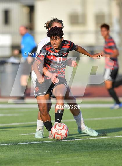 Thumbnail 2 in Bridgeland vs. MacArthur (UIL 6A Regional Quarterfinal Playoff) photogallery.