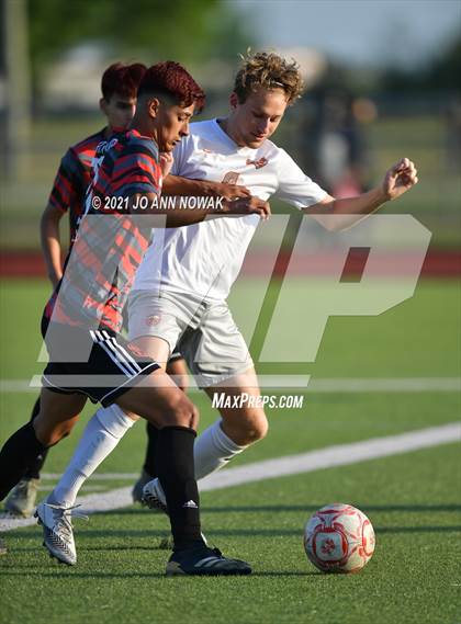 Thumbnail 3 in Bridgeland vs. MacArthur (UIL 6A Regional Quarterfinal Playoff) photogallery.